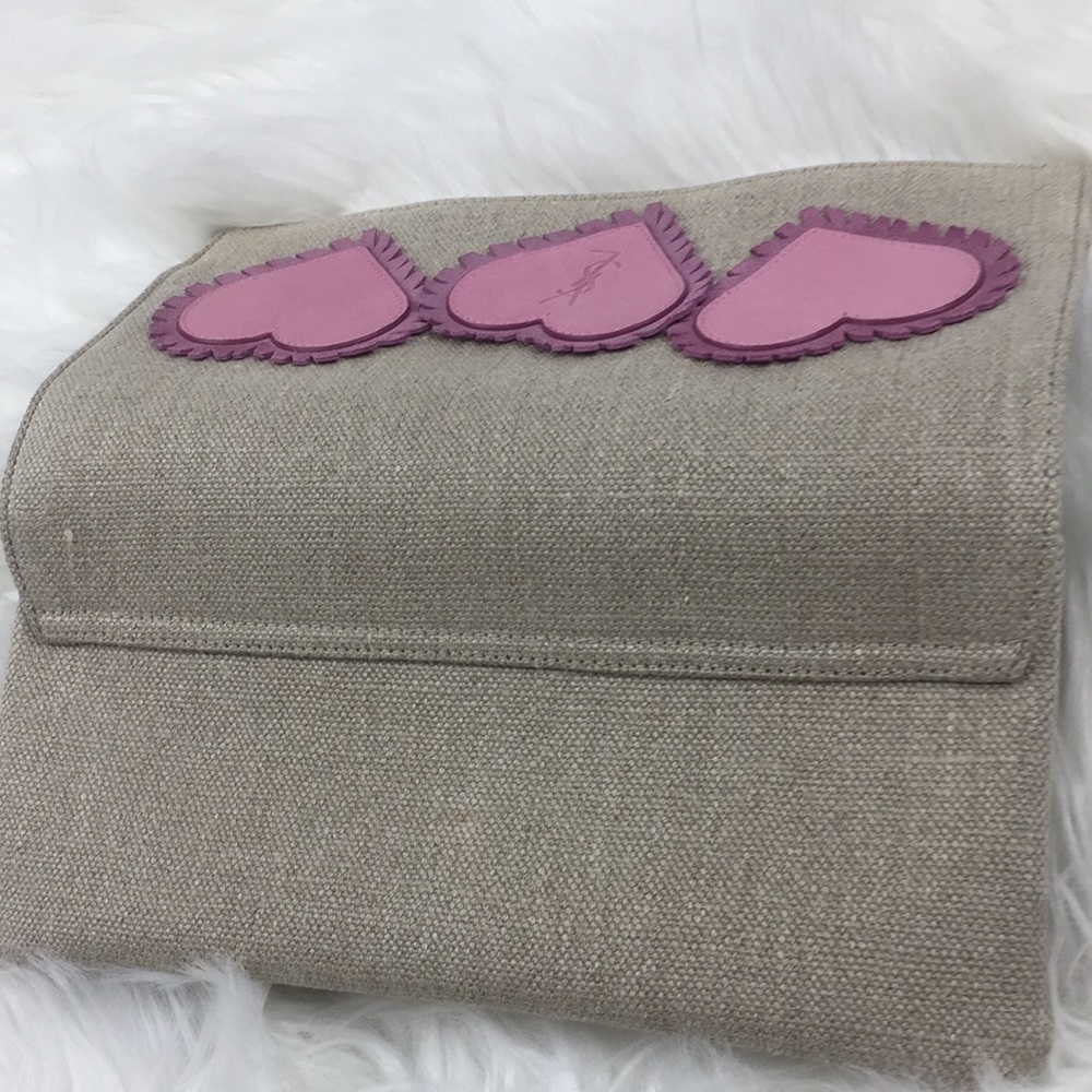 Yves Saint Laurent Beige Clutch with Pink Heart Appliqués - Picture 5 of 7